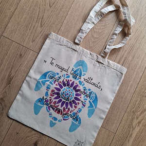 Gandhi idézetes vászontáska - táska & tok - bevásárlás & shopper táska - shopper, textiltáska, szatyor - Meska.hu