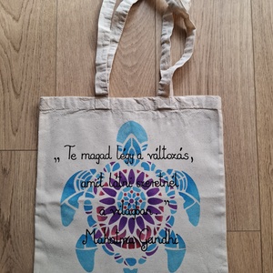 Gandhi idézetes vászontáska, Táska & Tok, Bevásárlás & Shopper táska, Shopper, textiltáska, szatyor, Mindenmás, MESKA