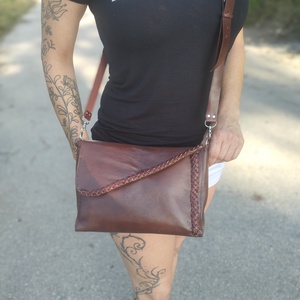 Siena- Barna crossbody táska  - táska & tok - kézitáska & válltáska - vállon átvethető táska - Meska.hu