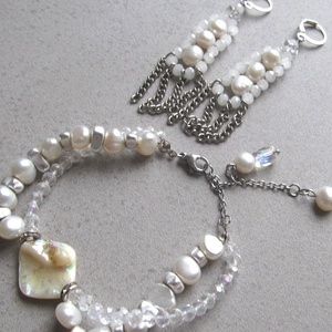 Fehér Álom ékszerszett ezüst fülbevalóval, rozsdamentes nemes acélból hematit és fehér kristály gyöngyökkel, Ékszer, Ékszerszett, Ékszerkészítés, Gyöngyfűzés, gyöngyhímzés, MESKA