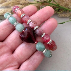 Szívközpont � vörös achát szívvel készült aventurin bohém karkötőszett - ékszer - karkötő - ásványkarkötő - Meska.hu