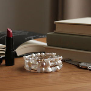 Selyemfényű Ásvány-zuhatag � Szelenit és Gyöngy Statement Karkötő-Boho-Luxe - ékszer - karkötő - ásványkarkötő - Meska.hu