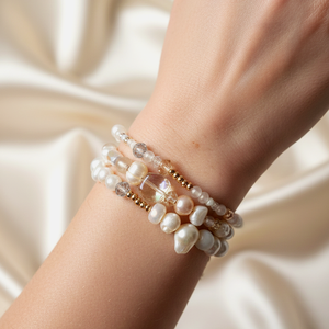 Selyemfényű Ásvány-zuhatag � Szelenit és Gyöngy Statement Karkötő-Boho-Luxe - ékszer - karkötő - ásványkarkötő - Meska.hu