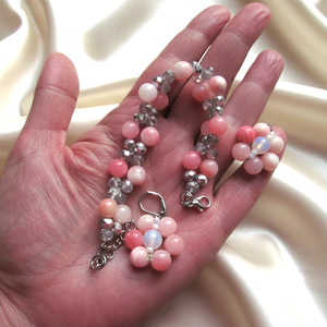 Édes Harmónia: Rózsaszín Jáde és Opál Csillogás � Karkötő és Virág Fülbevaló Szett - ékszer - ékszerszett - Meska.hu