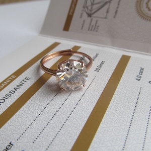 Ragyogó Elegancia �Eljegyz�si gy�rű  Állítható Moissanite Gyűrű Arannyal Futtatott Ezüsttel (4 Karát) - ékszer - gyűrű - szoliter gyűrű - Meska.hu