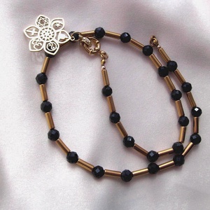 Spirituális Egyensúly � Kézműves Onyx és Aranyszínű Hematit Nyaklánc Védelmező Szimbólummedállal (42 cm) - Meska.hu