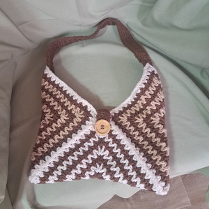 Nagyi kockás táska, Táska & Tok, Kézitáska & válltáska, Kézitáska, Horgolás, MESKA