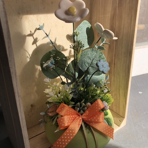 Fehér mázas kerámiavirágos tavaszi asztaldísz, Otthon & Életmód, Dekoráció, Asztal és polc dekoráció, Asztaldísz, Festett tárgyak, Kerámia, MESKA