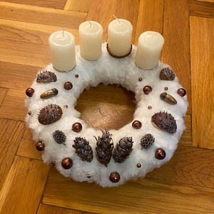 Adventi koszorú szőrmés - karácsony - Meska.hu Adventi koszorú szőrmés - karácsony - Meska.hu