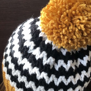 Női horgolt beanie sapka ZigZag S/M - ruha & divat - sál, sapka, kendő - sapka - Meska.hu