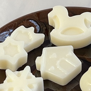 Szója illatviasz kókusz- vanília - karácsony - karácsonyi lakásdekoráció - karácsonyi illatgyertya, mécses - Meska.hu