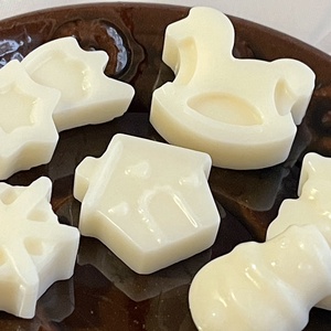 Szója illatviasz kókusz- vanília - karácsony - karácsonyi lakásdekoráció - karácsonyi illatgyertya, mécses - Meska.hu