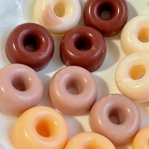 Szója illatviasz karácsonyi illattal, Karácsony, Karácsonyi lakásdekoráció, Karácsonyi illatgyertya, mécses, Gyertya-, mécseskészítés, MESKA