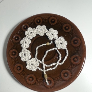 Ekrü horgolt karkötő - ékszer - karkötő - fonott karkötő - Meska.hu