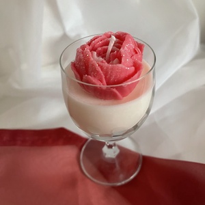 Szójaviasz illatgyertya szív alakú bazsarózsával - otthon & életmód - gyertya, illat, aroma - gyertya - Meska.hu