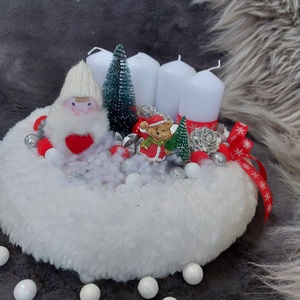 Fehér szőrös alapra készült adventi  - karácsony - adventi díszek - adventi koszorú - Meska.hu