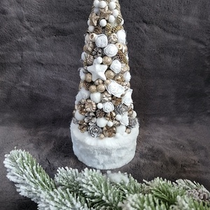 Karácsonyfa - karácsony - karácsonyi lakásdekoráció - karácsonyfa szoknya, karácsonyfa alátét - Meska.hu