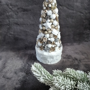 Karácsonyfa - karácsony - karácsonyi lakásdekoráció - karácsonyfa szoknya, karácsonyfa alátét - Meska.hu