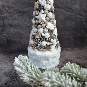 Karácsonyfa - karácsony - karácsonyi lakásdekoráció - karácsonyfa szoknya, karácsonyfa alátét - Meska.hu