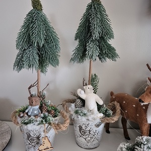 Fenyőfa dekoráció  - karácsony - karácsonyi lakásdekoráció - karácsonyfa szoknya, karácsonyfa alátét - Meska.hu