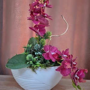 Orchidea kaspóban , Otthon & Életmód, Dekoráció, Asztal és polc dekoráció, Asztaldísz, Virágkötés, MESKA