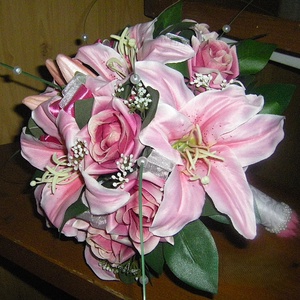 Menyasszonyi csokor liliom rózsa , Esküvő, Menyasszonyi- és dobócsokor, Virágkötés, MESKA