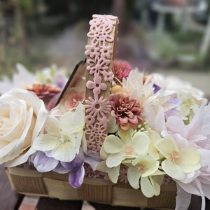 Anyák napi virágkosár - otthon & életmód - virágdekoráció - virágdíszek - asztali virágdísz - Meska.hu