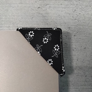 Sarok könyvjelző - könyv & zene - könyvjelző - Meska.hu