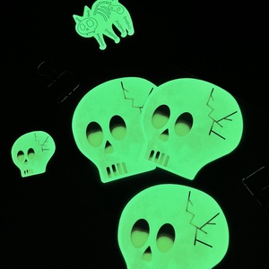 Koponya - sötétben világító matrica - otthon & életmód - dekoráció - halloween - halloweeni dekoráció - Meska.hu Koponya - sötétben világító matrica - otthon & életmód - dekoráció - halloween - halloweeni dekoráció - Meska.hu