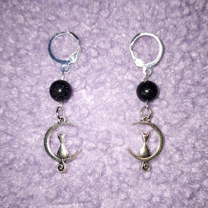 Macska a Holdon kék homokkő ásvány fülbevaló, Ékszer, Fülbevaló, Lógó fülbevaló, Ékszerkészítés, MESKA