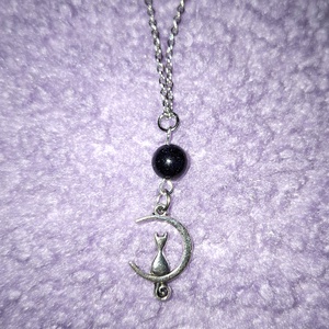 Macska a Holdon kék homokkő ásvány nyaklánc, Ékszer, Nyaklánc, Medálos nyaklánc, Ékszerkészítés, MESKA