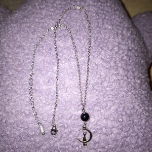 Macska a Holdon kék homokkő ásvány nyaklánc - ékszer - nyaklánc - medálos nyaklánc - Meska.hu