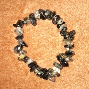 Turmalinkvarc ásványkarkötő - Meska.hu