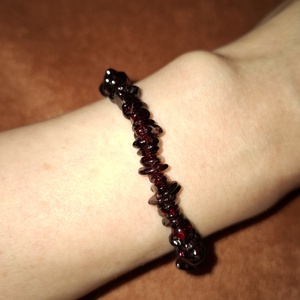 Gránát ásványkarkötő - ékszer - karkötő - ásványkarkötő - Meska.hu
