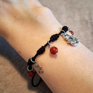 'Good Juju' kabbala karkötő ásványokkal, medálokkal - ékszer - karkötő - charm karkötő - Meska.hu