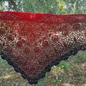 Rubin rózsa egyedi nagy horgolt kendő - ruha & divat - sál, sapka, kendő - vállkendő - Meska.hu