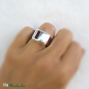 Trendi és különleges: ezüst és bőr gyűrű - sötétbarna - ékszer - gyűrű - statement gyűrű - Meska.hu