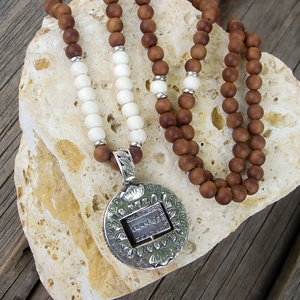 Női Mala nyaklánc, Buddhista nyaklánc, Szantálfa nyaklánc Sterling ezüst Om medállal, Amulett nyaklánc -  - Meska.hu