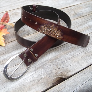 Női marhabőr öv, Mandala öv nőknek, Női olasz marhabőr öv mandala mintával - Meska.hu