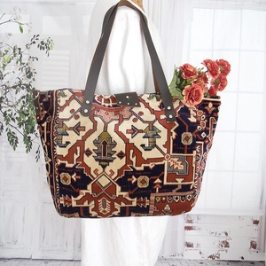 Kilim szőnyeg mintás nagy pakolós táska, Nagy méretű bohém válltáska, Bársony shopper,  Utazótáska - táska & tok - kézitáska & válltáska - nagy pakolós táska - Meska.hu