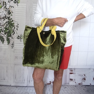 Egzotikus mohazöld táska a mindennapokra, Többfundkciós táska indiai bársonyból- - táska & tok - kézitáska & válltáska - nagy pakolós táska - Meska.hu