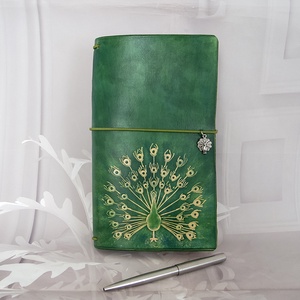 Olasz marhabőr pávás notebook, Páva napló, Bőr utazási napló, Marhabőr ötletnapló, Jegyzetfüzet, Notebook, Emlékkönyv, Ú, Otthon & Életmód, Papír, írószer, Jegyzetfüzet & Napló, Bőrművesség, MESKA