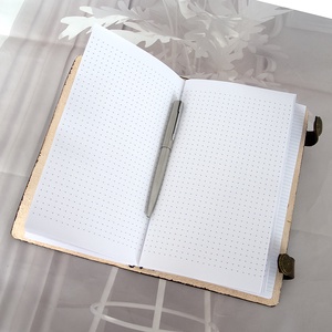 Olasz marhabőr tulipános notebook, Bőr utazási napló, Marhabőr ötletnapló, Jegyzetfüzet, Notebook, Emlékköny - otthon & életmód - papír, írószer - jegyzetfüzet & napló - Meska.hu