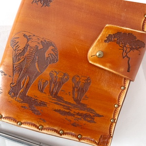 Gyűrűs marhabőr utazási napló, Szafari olasz marhabőr napló, Elefántos marhabőr notebook, Marhabőr ötletnapló - otthon & életmód - papír, írószer - jegyzetfüzet & napló - Meska.hu