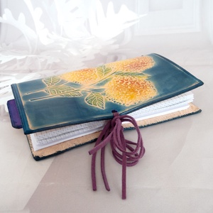 Olasz marhabőr virágos utazási napló, A6 méretű bőr virágos notebook, Marhabőr ötletnapló, Újratölthető notebook - otthon & életmód - papír, írószer - jegyzetfüzet & napló - Meska.hu