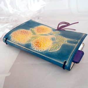 Olasz marhabőr virágos utazási napló, A6 méretű bőr virágos notebook, Marhabőr ötletnapló, Újratölthető notebook - otthon & életmód - papír, írószer - jegyzetfüzet & napló - Meska.hu