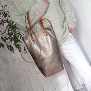 Borjúbőr halvány rose gold színű keresztpántos vagy kézitáska, Táska & Tok, Kézitáska & válltáska, Vállon átvethető táska, Bőrművesség, Varrás, MESKA