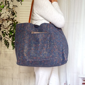 Túlméretezett nubuk válltáska szemüvegtokkal - táska & tok - kézitáska & válltáska - nagy pakolós táska - Meska.hu