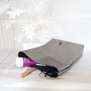 Marhabőr sminktáska, Ezüst színű olasz neszeszer, piperetáska, kozmetikai táska - táska & tok - neszesszer - Meska.hu