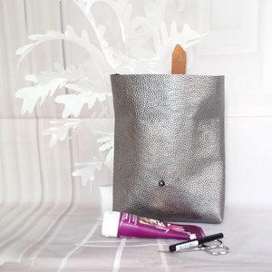 Marhabőr sminktáska, Ezüst színű olasz neszeszer, piperetáska, kozmetikai táska - táska & tok - neszesszer - Meska.hu